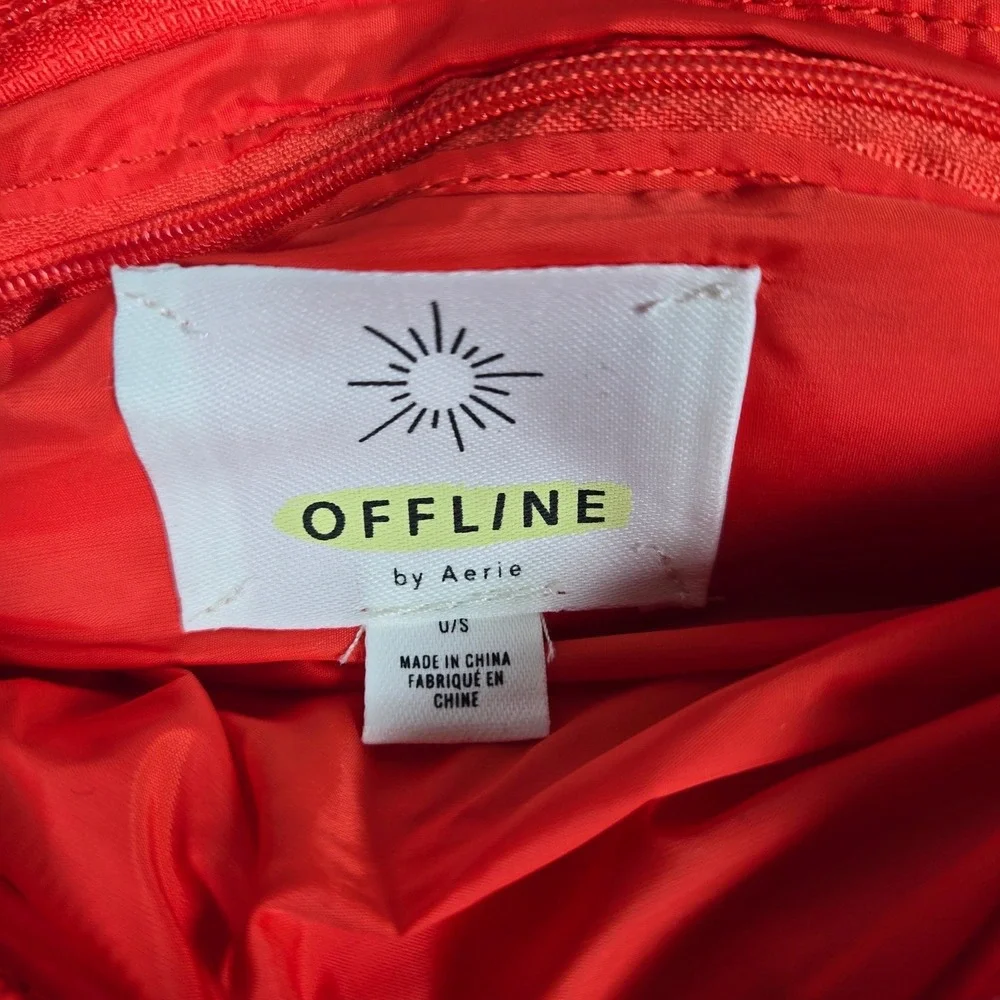 Aerie‎ Offline Puffer Pouch Bag Red Small Makeup Travel Zip Closure Bag